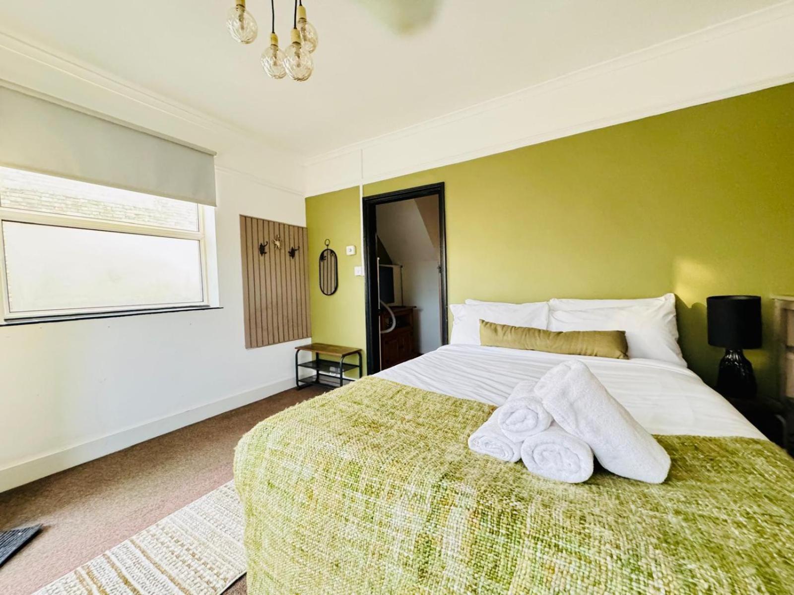 Jasper's Pet-Friendly Family Haven Villa Cambridge  Exterior photo